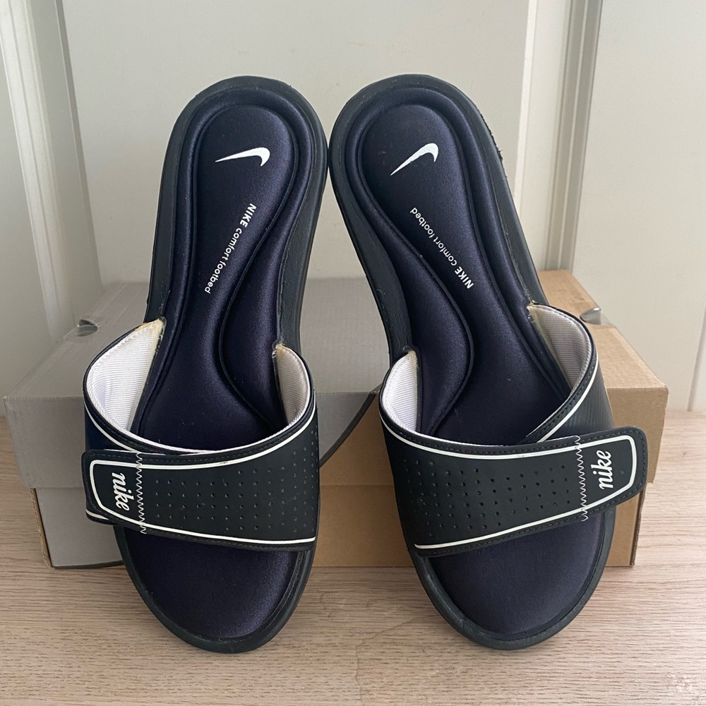 Nike Ultra Comfort Footbed Black/White Slide - Sz 11 Women